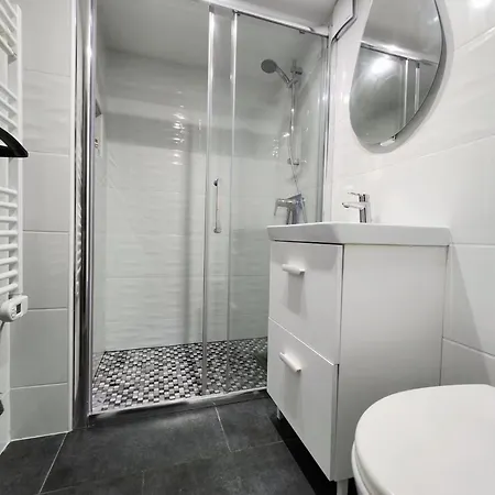 Privée, Villeron, Proche Aéroport Cdg Et Parc Astérix *